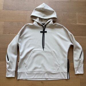 On Focus Tech Hoodie